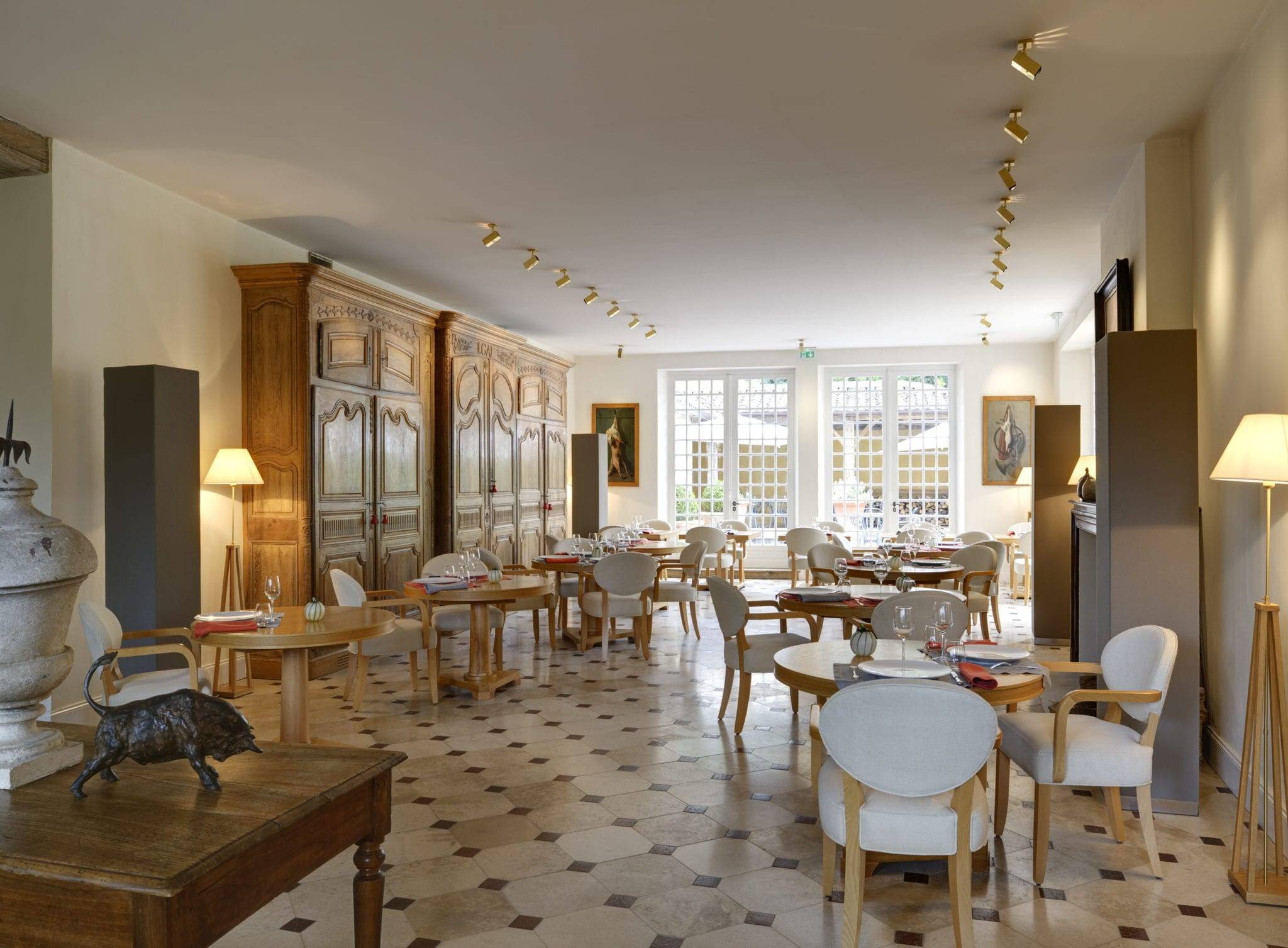 Texaa_totems-Abso_restaurant-la-bastide_03-2048x1507